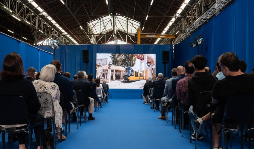 Novo Elétrico 15 da Carris