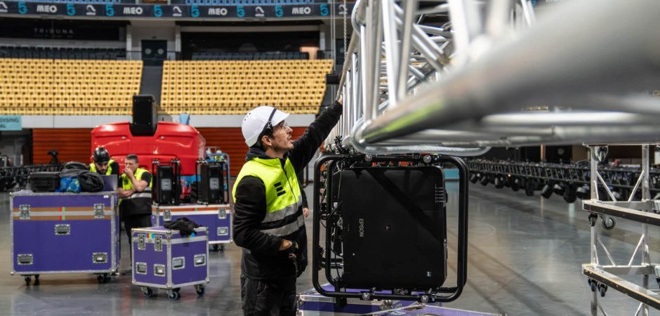 Video projector Epson 20.000l