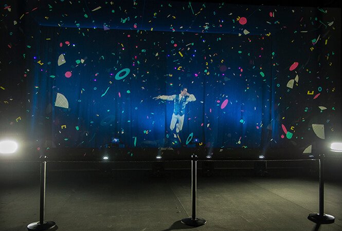 Holographic curtains