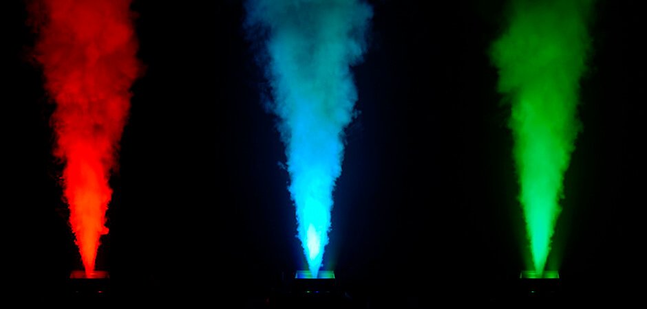 Vertical smoke machine
