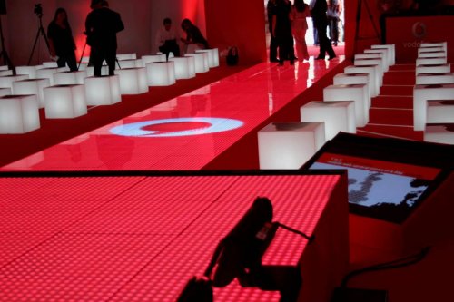 Painéis Dreampanel Floor & Processador 